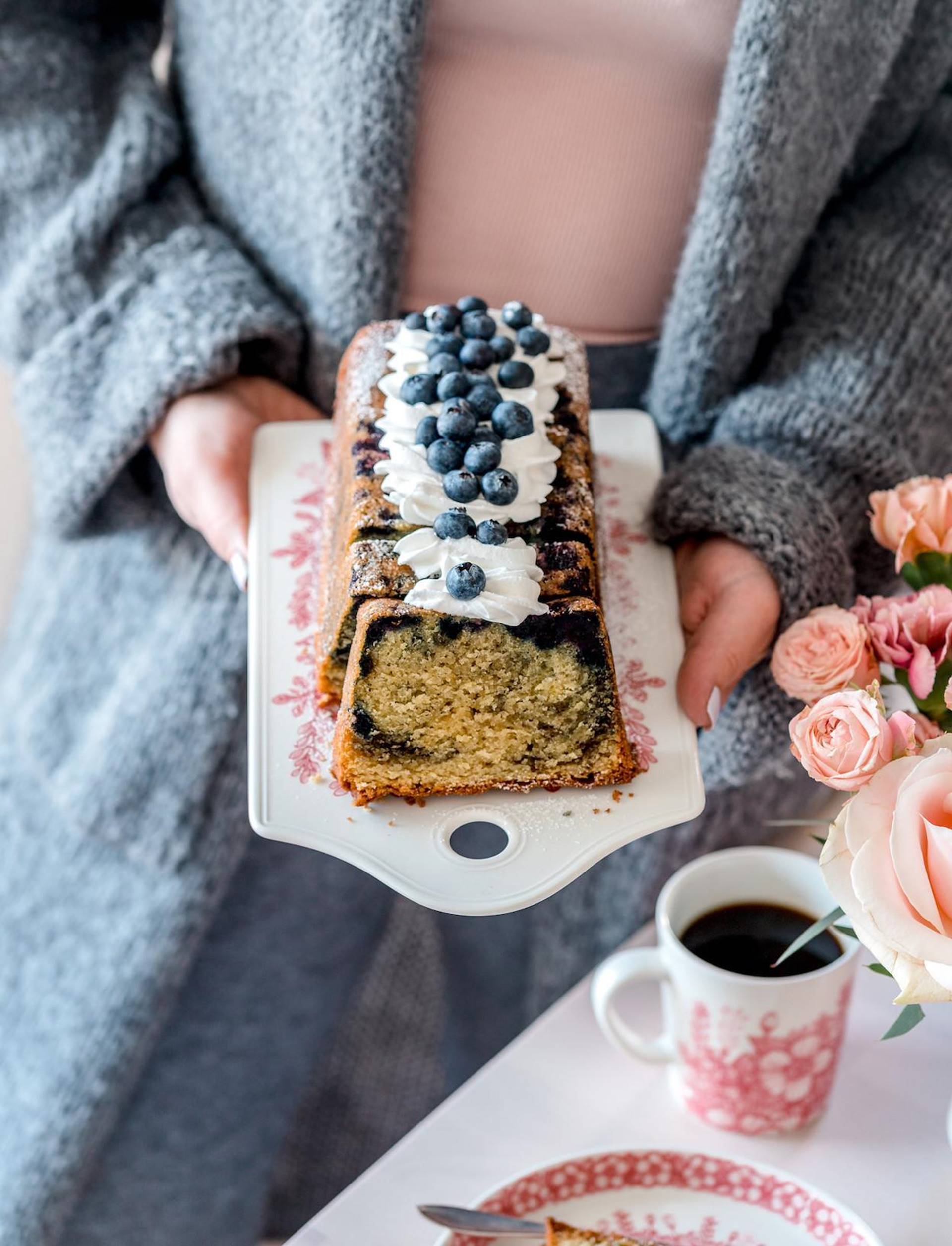 sitruuna-mustikkakakku-annin-uunissa-parhaat-ruokablogit